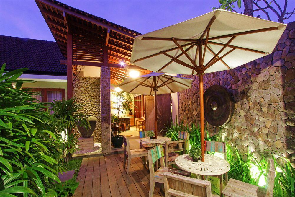 Hotel Uma Karan Kuta Lombok Esterno foto