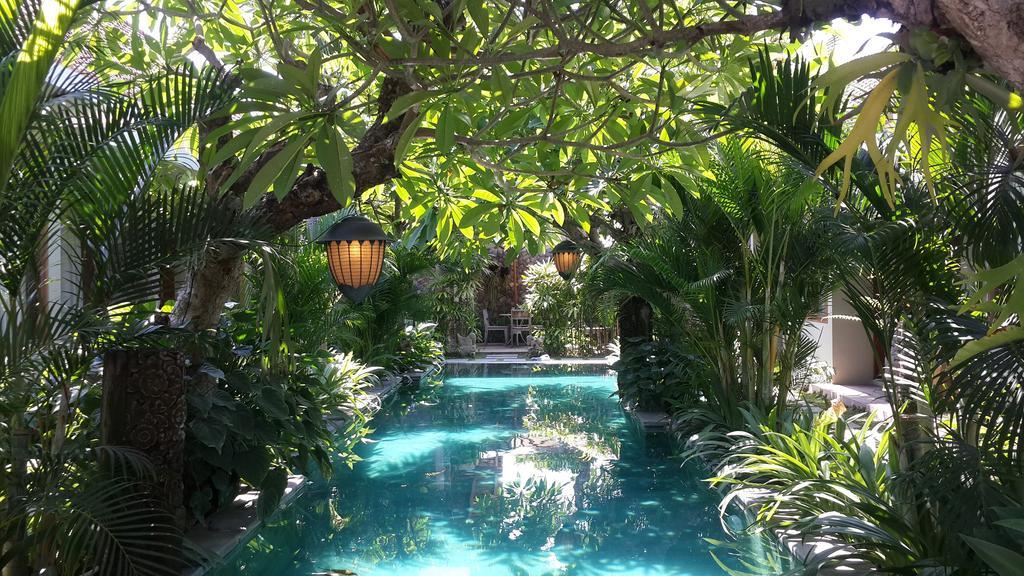 Hotel Uma Karan Kuta Lombok Esterno foto
