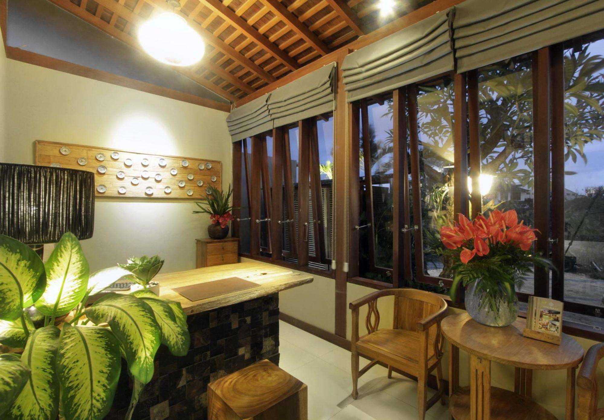 Hotel Uma Karan Kuta Lombok Esterno foto