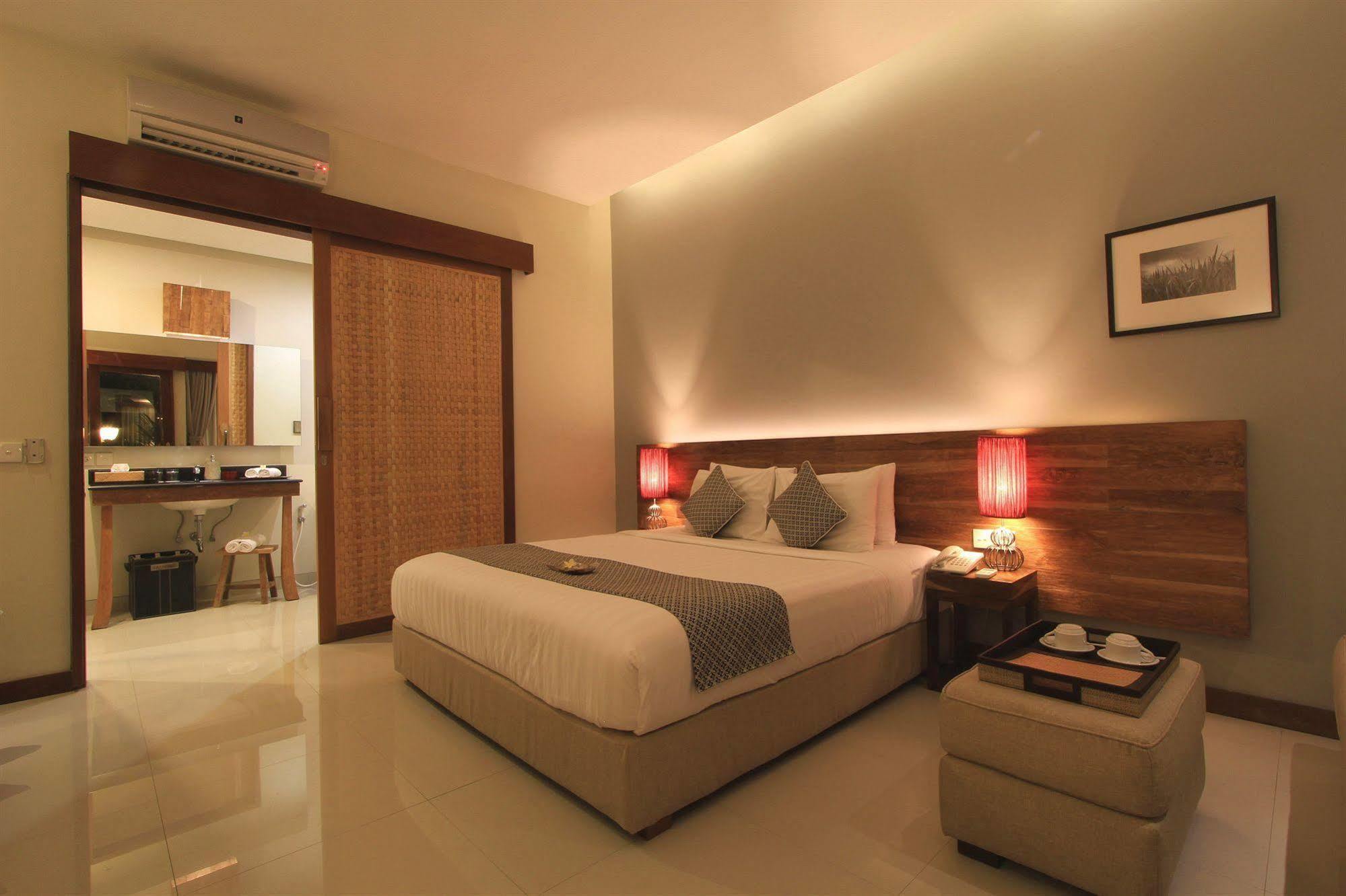Hotel Uma Karan Kuta Lombok Esterno foto