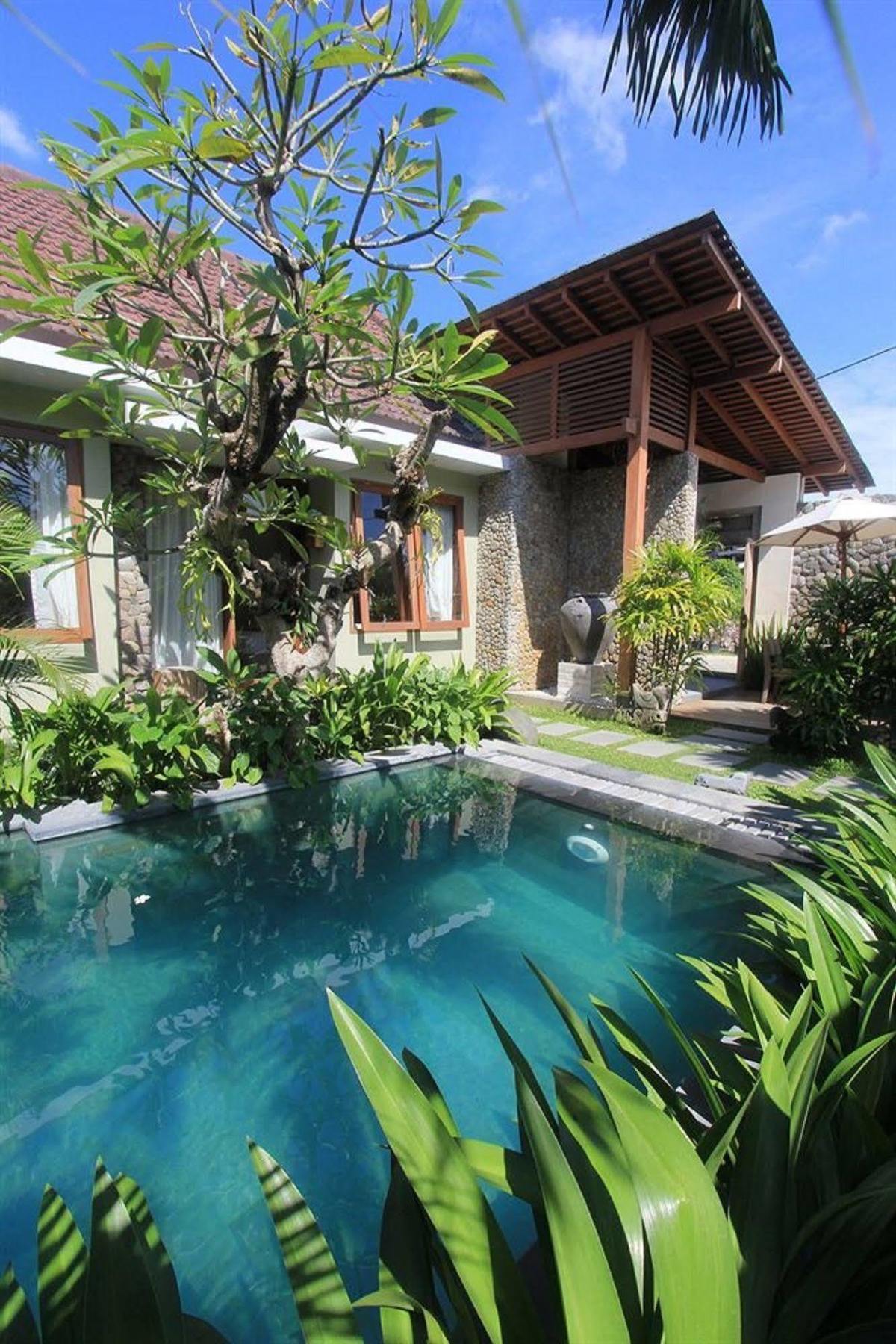 Hotel Uma Karan Kuta Lombok Esterno foto
