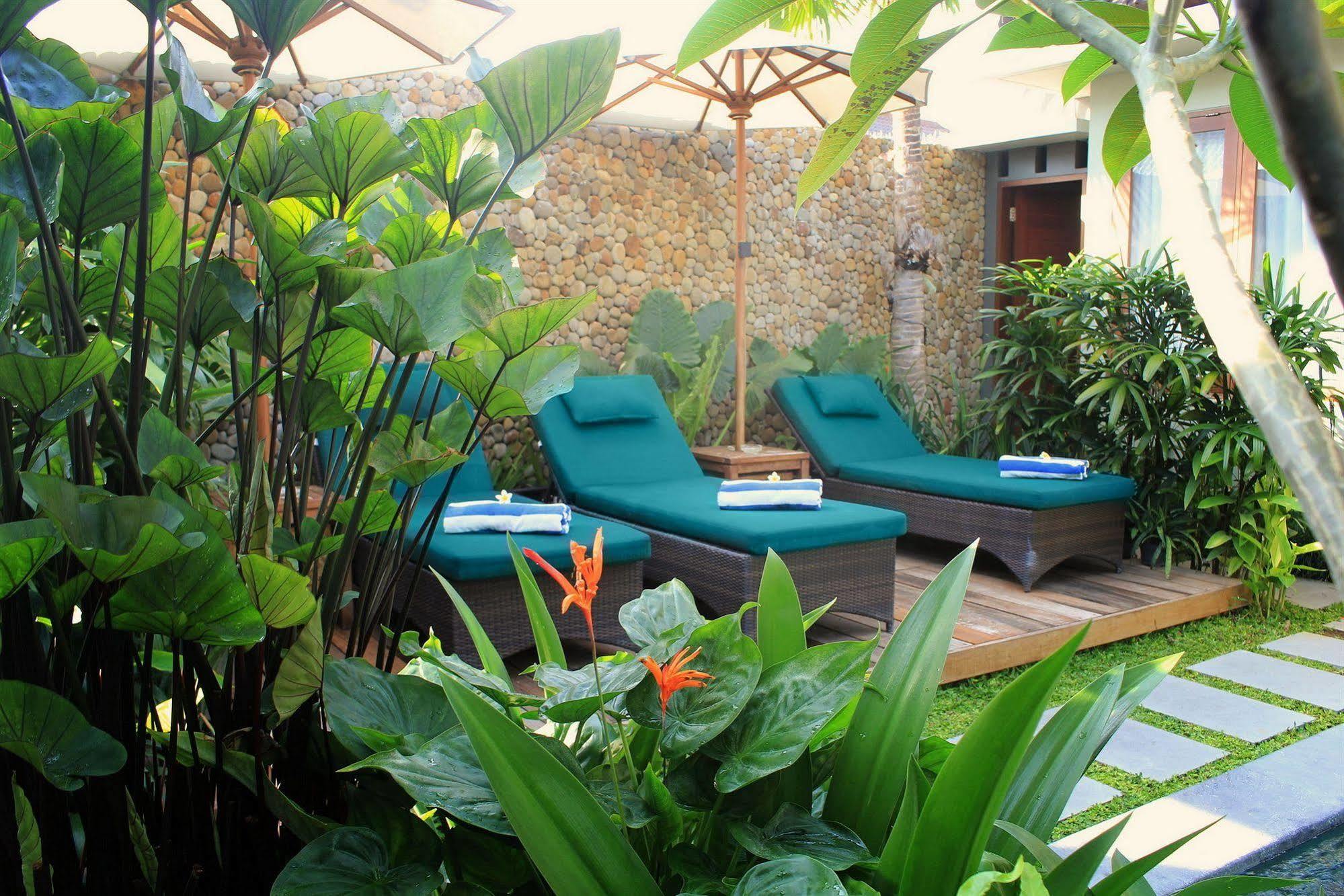 Hotel Uma Karan Kuta Lombok Esterno foto