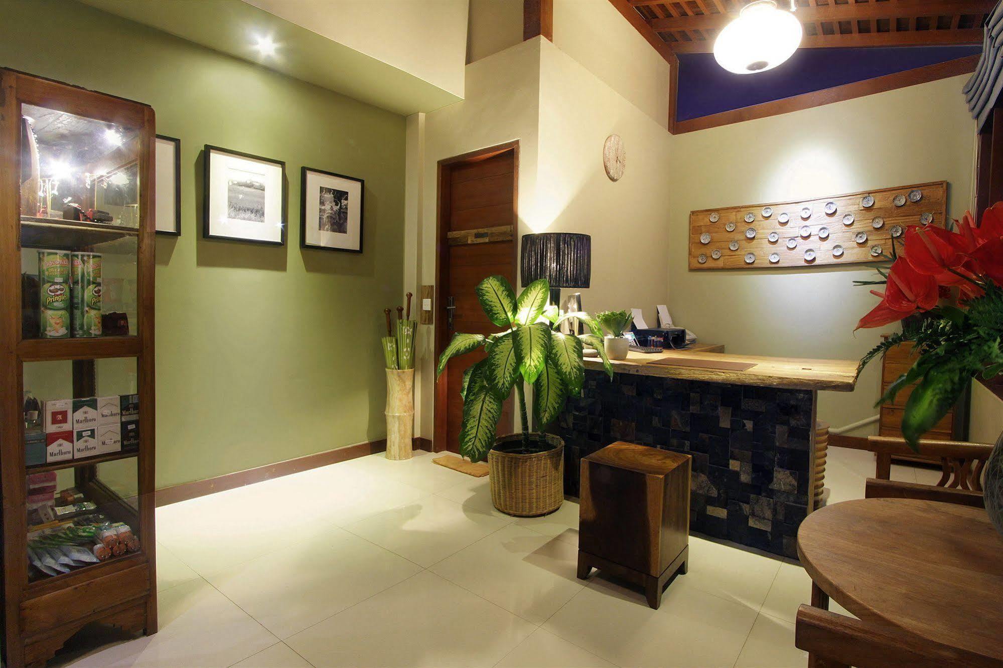 Hotel Uma Karan Kuta Lombok Esterno foto
