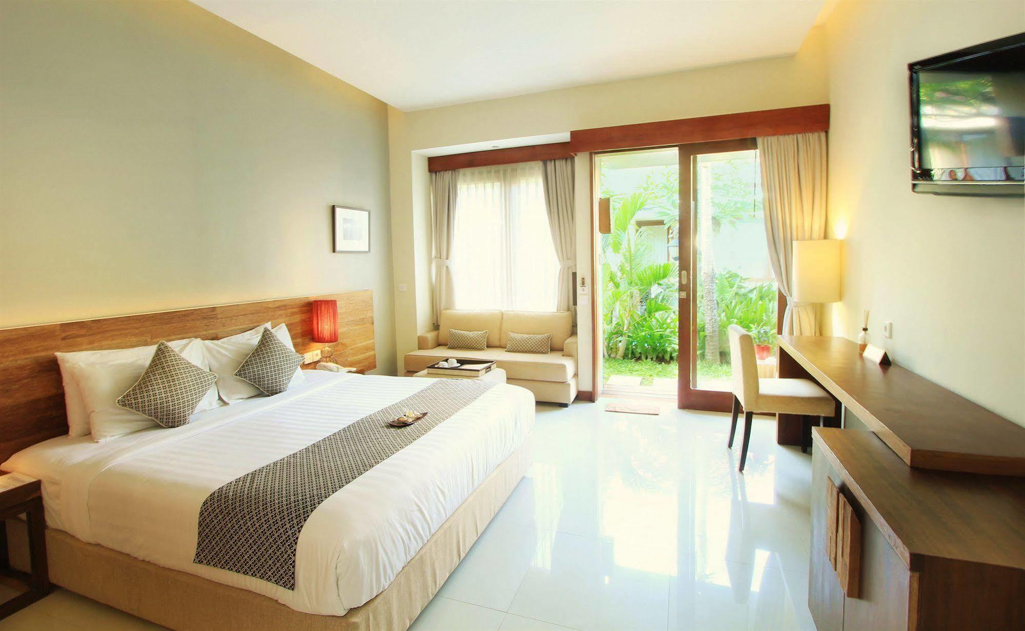 Hotel Uma Karan Kuta Lombok Esterno foto