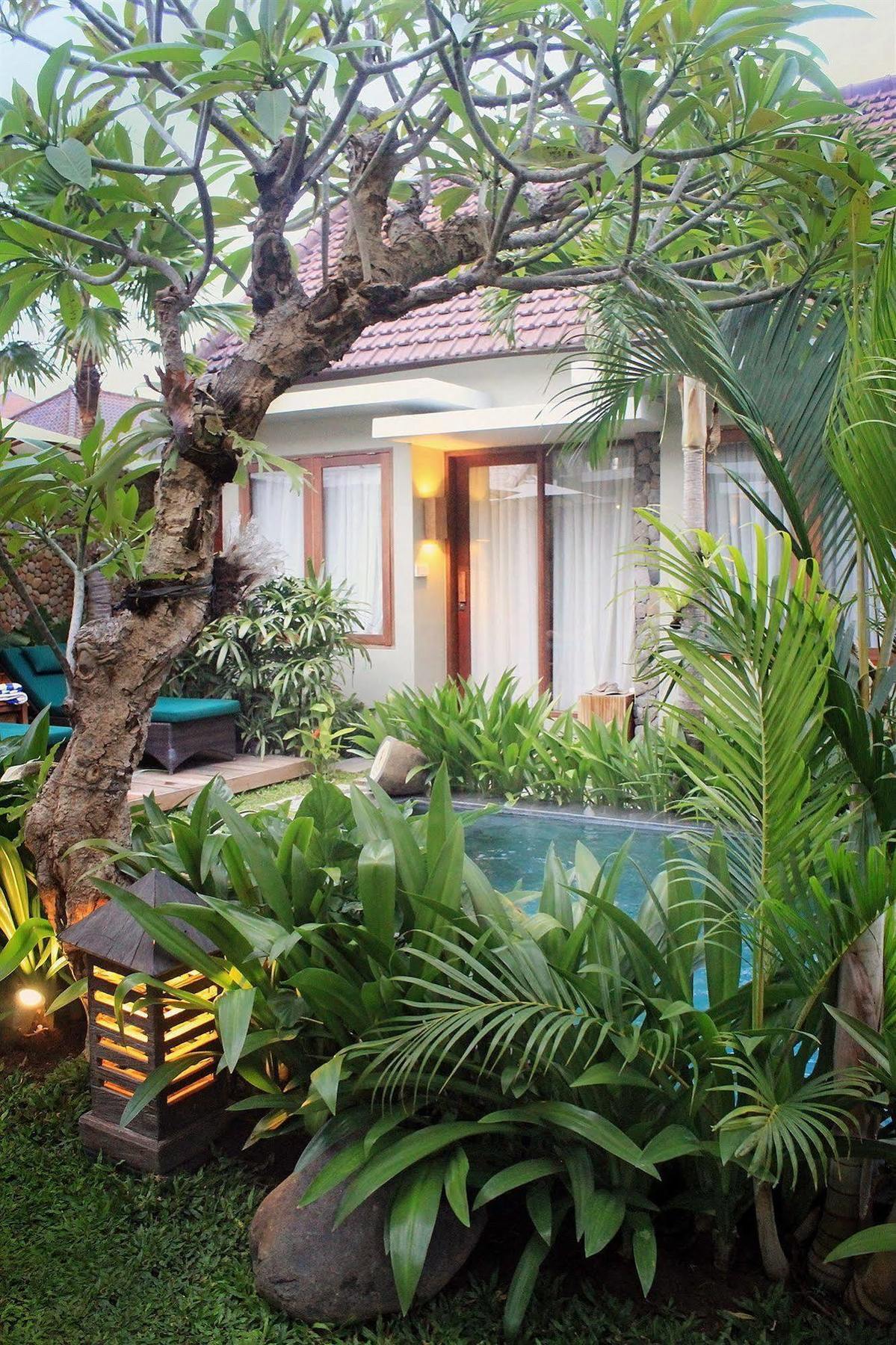 Hotel Uma Karan Kuta Lombok Esterno foto