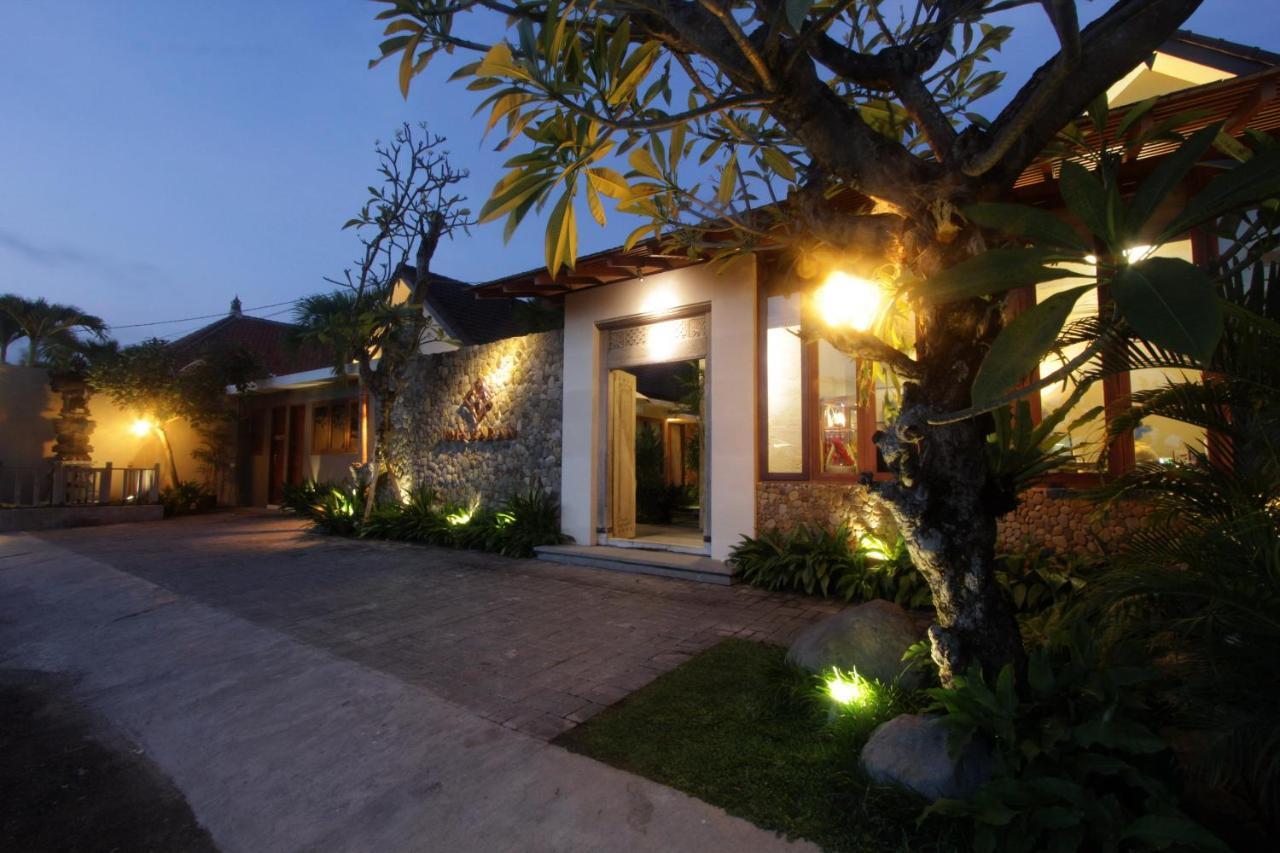 Hotel Uma Karan Kuta Lombok Esterno foto